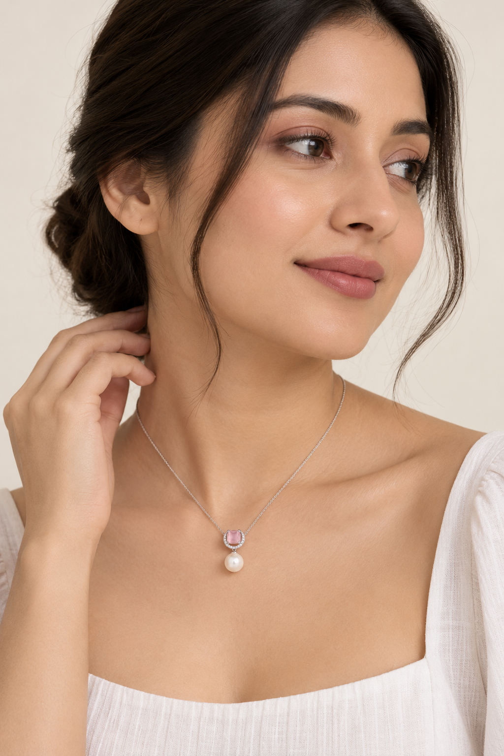 Rosé Pearl Pendant Women's Chain